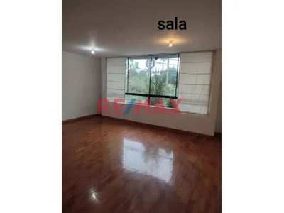 Acogedor Departamento En Venta Frente A Hermoso Parque En Surco Cerca A Velasco Astete