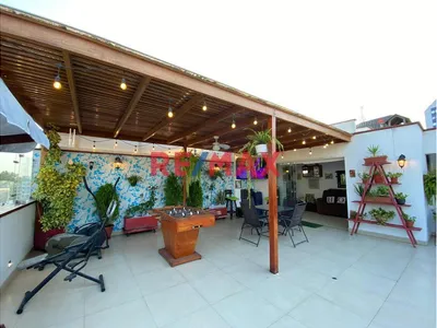 ¡Exclusivo Penthouse Dúplex En Venta – San Isidro!