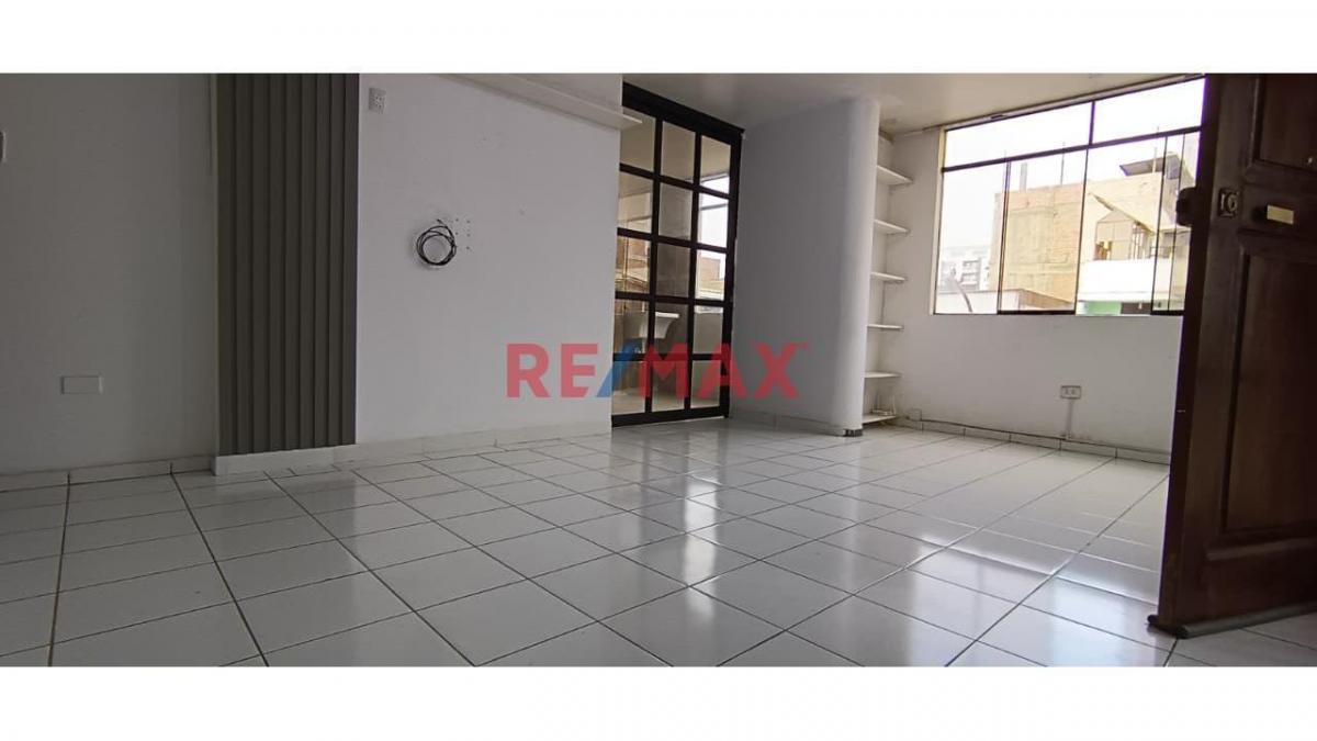 Venta de Oficina en Los Olivos - Lima 2 Dormitorios 