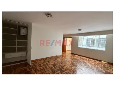 ¡Departamento En 2Do Piso + 5To Piso + Aires!