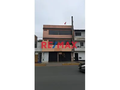 🏠 Casa De 3 Pisos Con Local Comercial – Av. Universitaria Norte 🏠