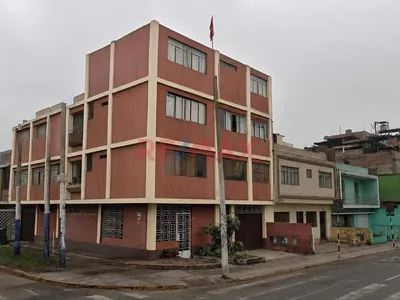 Se Vende Amplio Y Cómodo Departamento En Segundo Piso Frente Avenida Coronel Samuel Alcazar