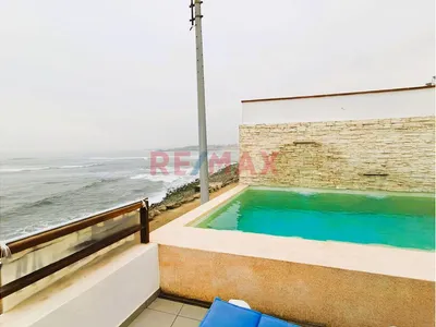 Casa En Venta - Primera Fila En Playa Caballeros, Punta Hermosa