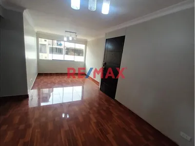 ¡Gran Oportunidad En San Juan De Lurigancho! Vendo Amplio Departamento De 70.48 M²