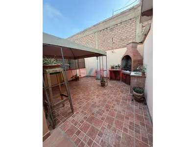 Ocasión Por Viaje, Venta Dpto Terraza Con Parrilla Cerca Colegio America Y Municipalidad