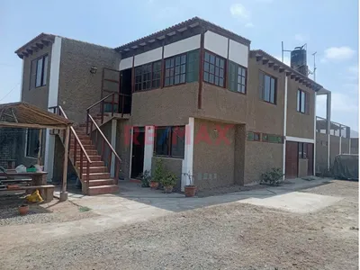 Casa de Campo en venta · Santa Anita, Pachacamac · 320 m², 5 dorm.