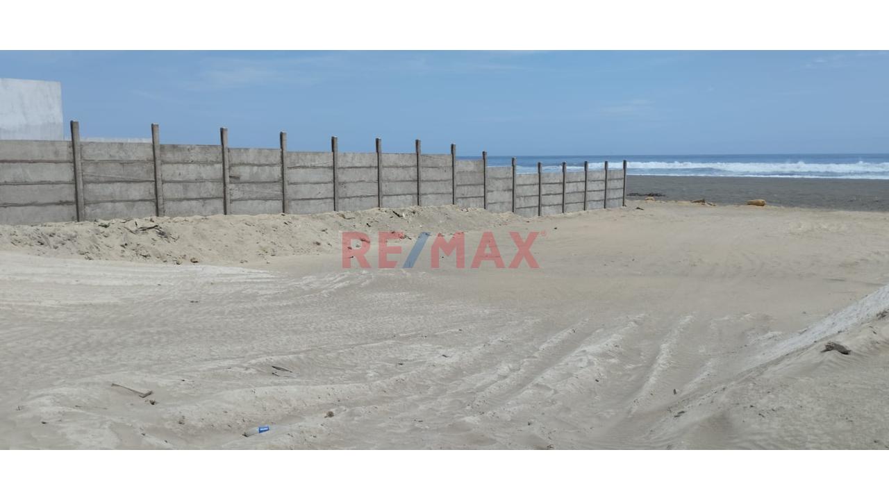 Terreno De Playa En Venta - San Marino - Camana