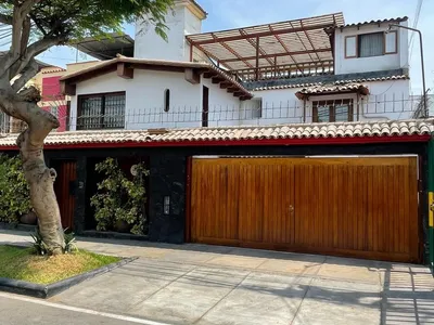 Casa en venta · De los Ingenieros, La Molina · 320 m², 4 dorm.