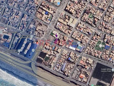 Casa Como Terreno En Excelente Ubicacion Av. Sta. Rosa C/ La Paz - La Perla