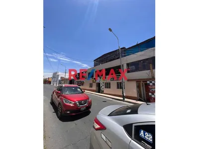 Propiedad Comercial Para Inversionistas Que Desean Rentabilizar Desde El 1Er Dia, En Esquina En Plena Av. Pizarro, En La Cuadra Mas Comercial De La Av. Pizarro (Entre Los Distritos De Paucarpata Con J