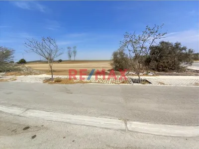 Vendo Terreno De 112.50 En Cuadrante Q 2  En Mz Dh Boulevar Mcc Castilla