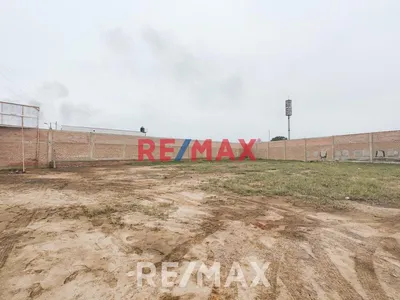 Venta De Terreno Funcional En Lurín Con Edificación – Ubicación Estratégica Y Título De Propiedad