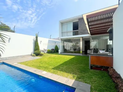 Venta de Casa en La Molina - Lima 4 Dormitorios 