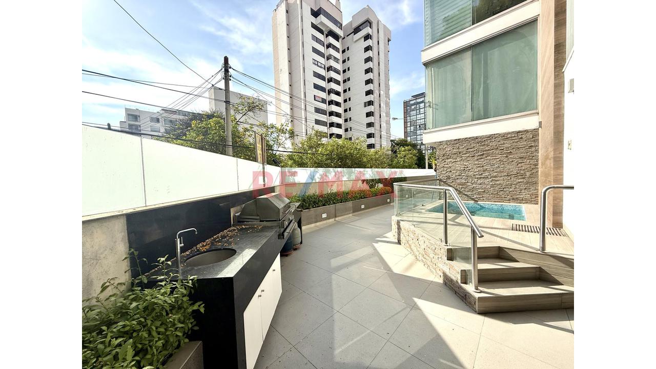 Vendo Lindo Y Moderno Departamento Con Terraza Y Piscina. Ubicado En La Mejor Zona De San Isidro.
