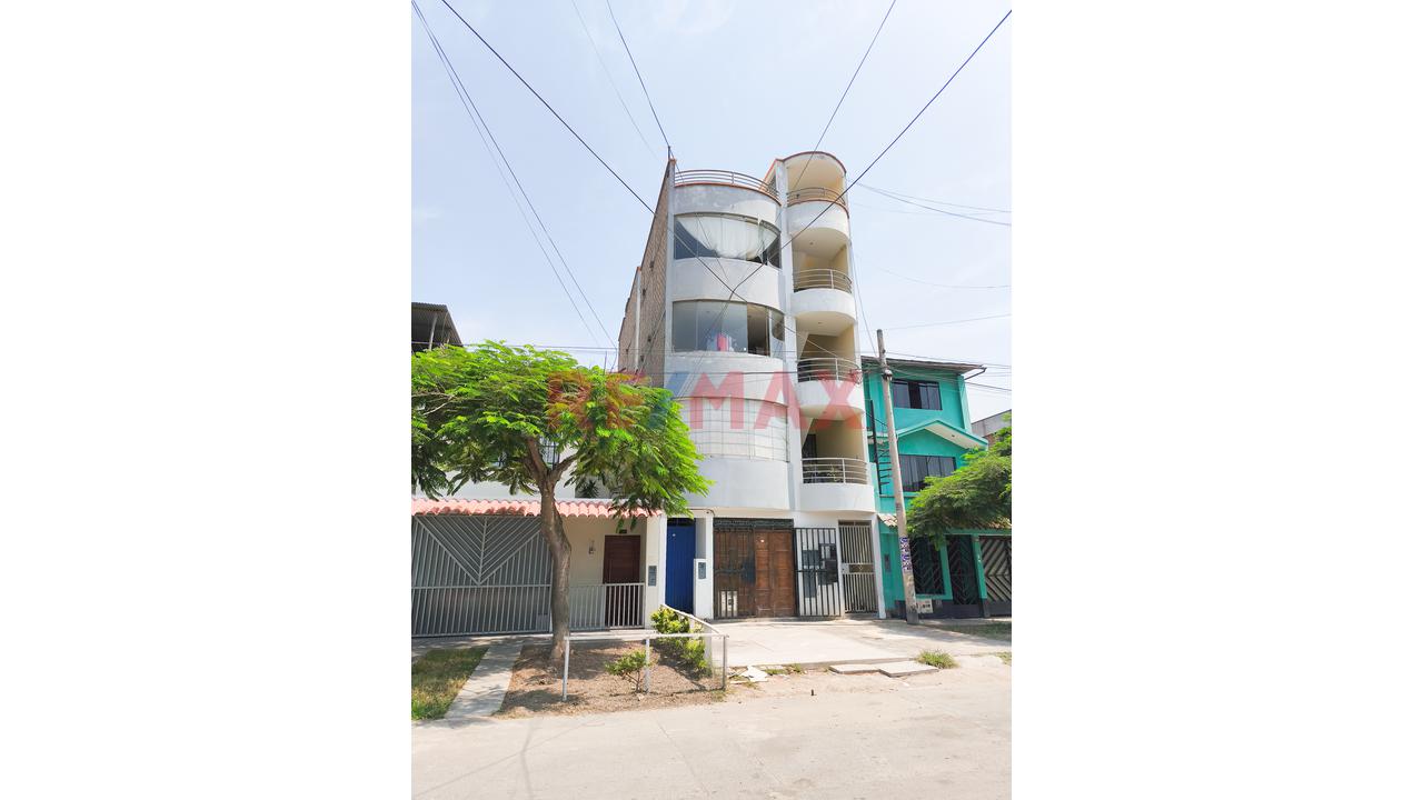 Amplio Departamento En Venta – Urb. Tablada De Lurín, Vmt