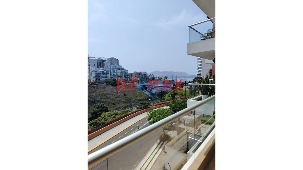 Exclusivo Dúplex Con Vista Al Mar En El Malecón Armendáriz – Miraflores