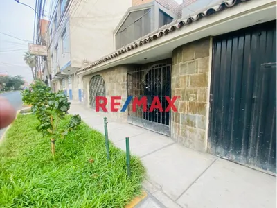 Venta De Casa Ate. Espacio Que  No Se Encuentra En Lima