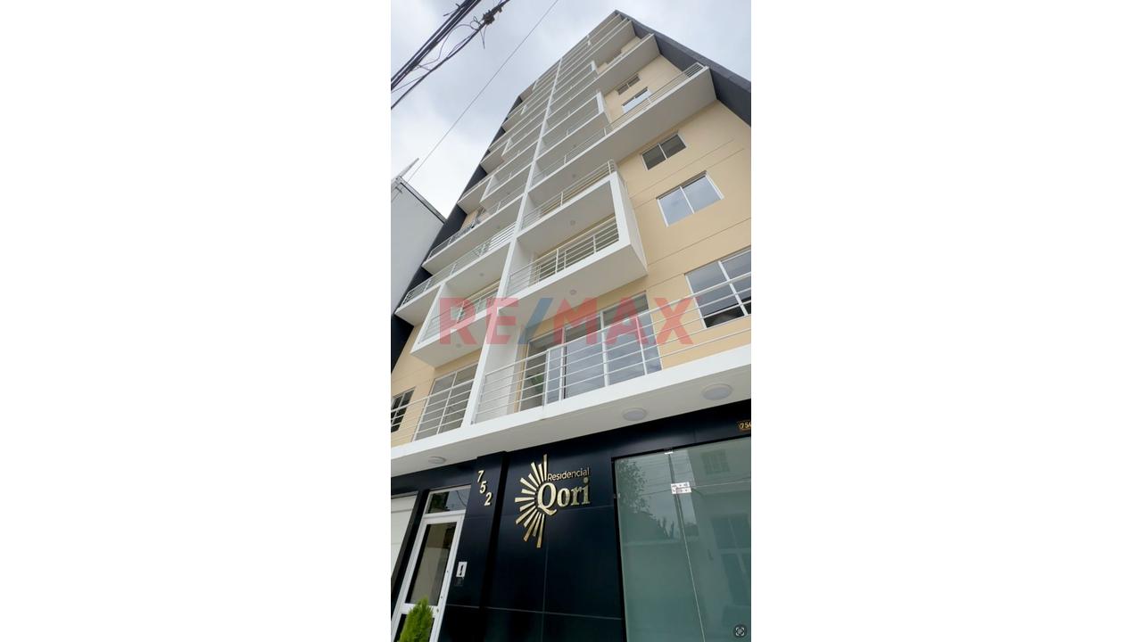Se Alquila Moderno Departamento De 127 M² En 1Er Piso
