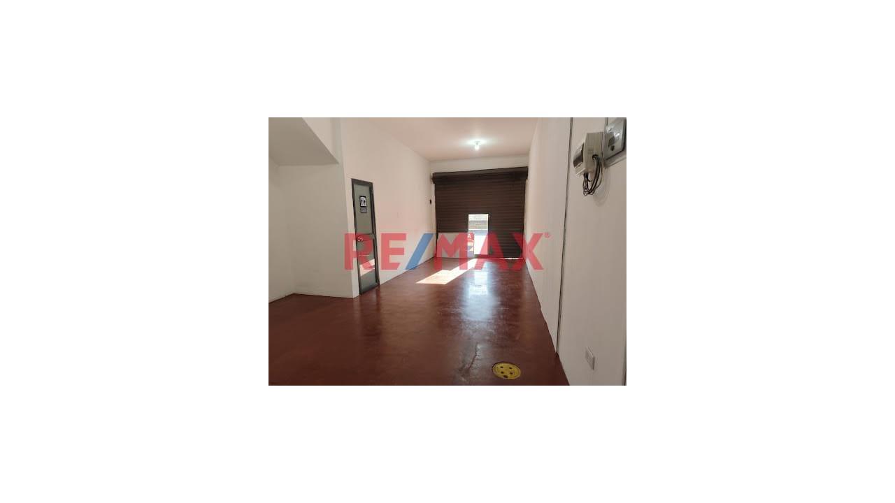 ¡Local Comercial En Ubicación Estratégica, Frente Al Paradero Los Jazmines Del Metropolitano Y Cerca De Plaza Norte!