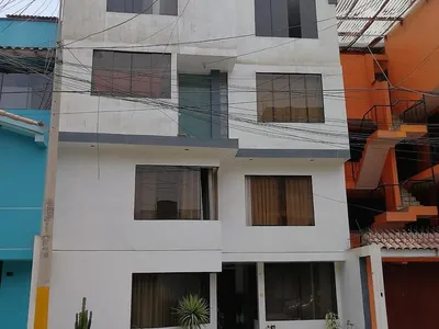 Venta de Casa en Santiago de Surco - Lima 0 Dormitorio 