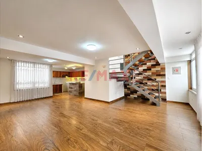 Tríplex En Alquiler En Huancaro – 150 M² | 3 Niveles, Ascensor Y Guardianía 24 Hrs