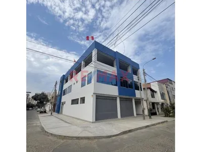 Alquilo Excelente Local Comercial 1Er Piso En Esquina Urb. Santa Maria V Etapa Area 60M2 S/. 2,500 Soles