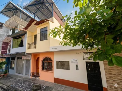 Casa en venta · Los Pinos al 100, Rupa-rupa · 180 m², 4 dorm.