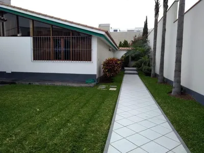 Alquiler de Casa en Santiago de Surco - Lima 4 Dormitorios 