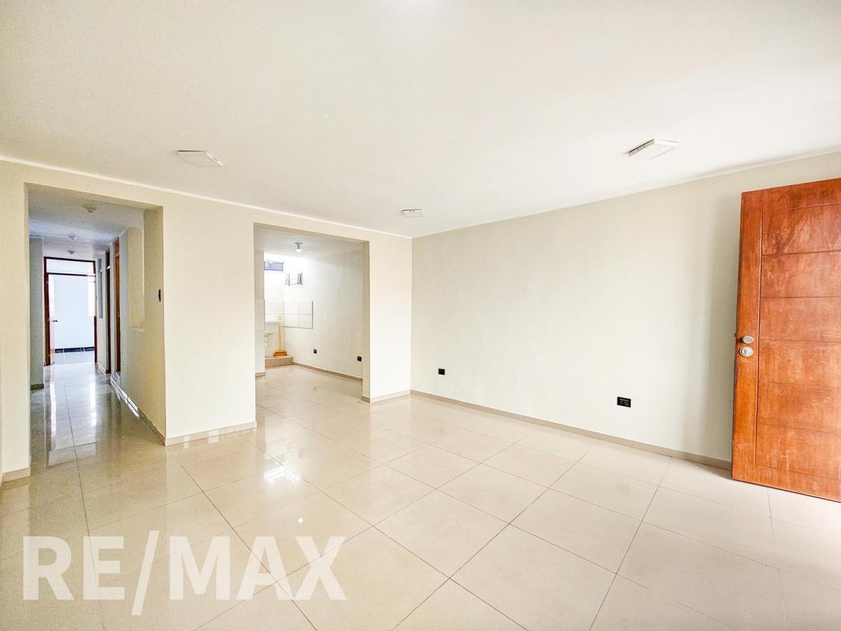 Venta de Departamento en Comas - Lima 2 Dormitorios 