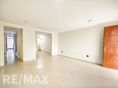 Venta de Departamento en Comas - Lima 2 Dormitorios 