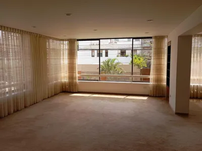 Departamento en venta · Los Robles 350, San Isidro · 300 m², 4 dorm.