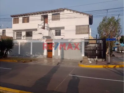 ¡Ocasion! Acogedora Casa + 3 Dptos Con Ingreso Independiente