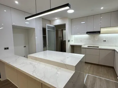 Departamento en venta · Av Precursores, Santiago de Surco · 181 m², 3 dorm.