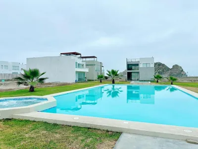 Casa en venta · Mala · 340 m², 4 dorm.