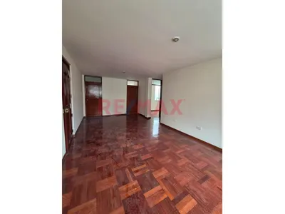Departamento En Venta En La Molina – Urb. Las Praderas