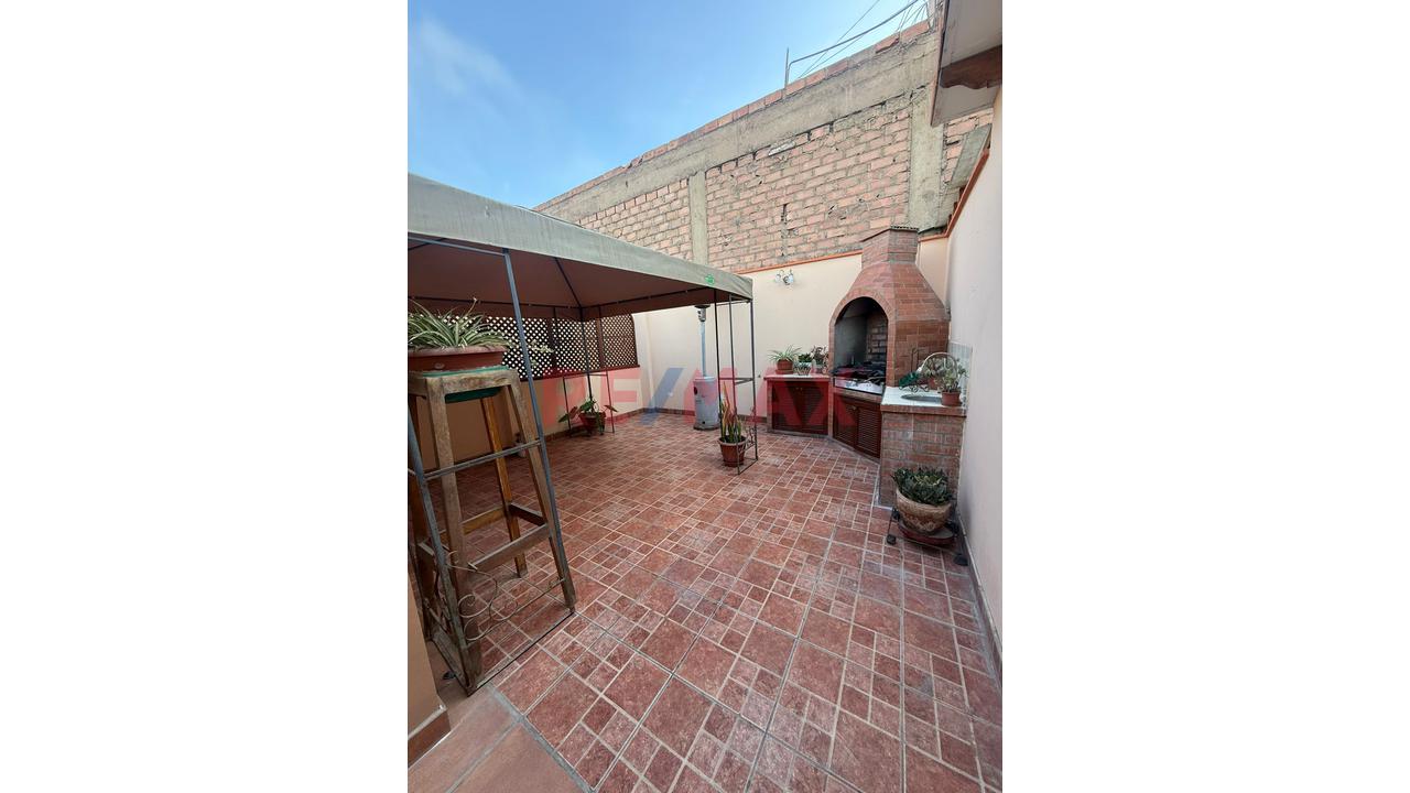 En Venta - Departamento Remodelado- 3Er Piso / Bellavista