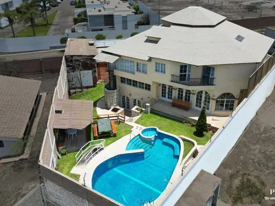 Casa en venta · Sol de la Molina Etapa 1, La Molina · 485 m², 4 dorm.