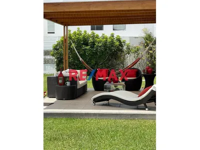 Venta De Casa De Playa Condominio Asia Del Sur  Remodelada