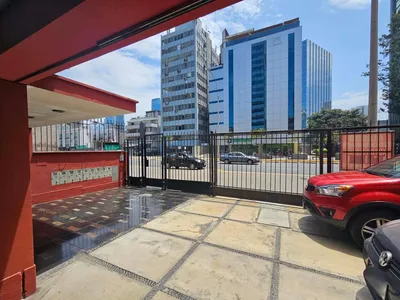 Venta de Oficina en San Isidro - Lima 4 Dormitorios