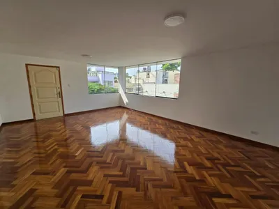 Venta de Departamento en Santiago de Surco - Lima 3 Dormitorios