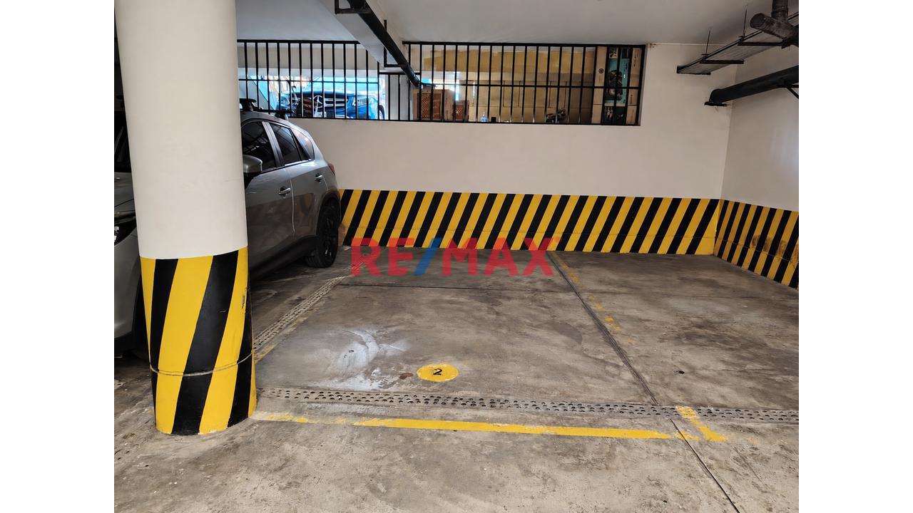 Estacionamiento En Venta En Miraflores - Calle Arica