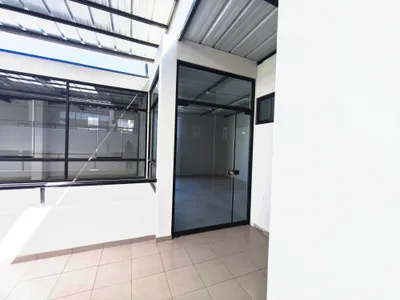 Local Comercial En Galeria