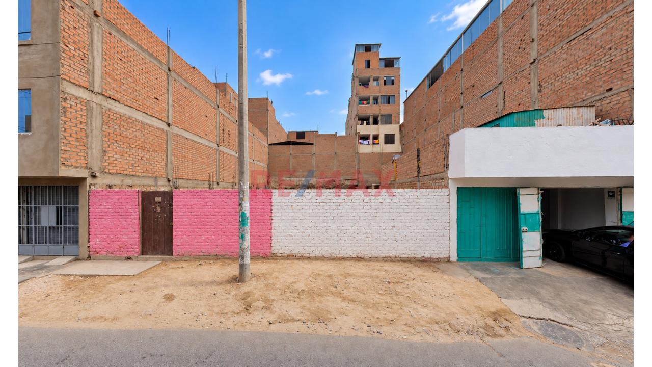 🏡Terreno En Venta De 120 M² En San Martín De Porres | ¡Potencial Para Construir!