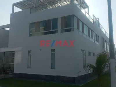 Casa De Playa En Alquiler