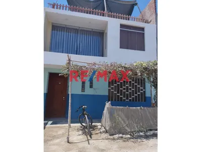 Casa De 3 Pisos En Venta En San Miguel | Pisco | Ica