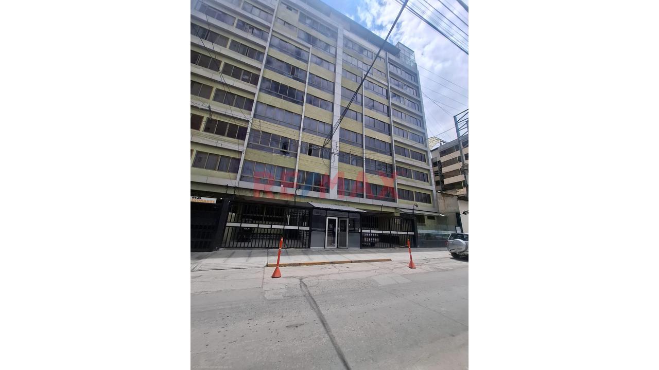 Hermoso Departamento En El Edificio Parque San Carlos