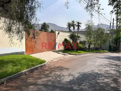 Venta Exclusivo Terreno En La Planicie