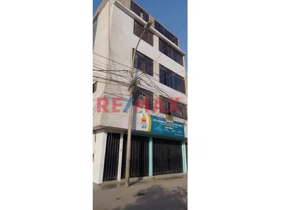 Venta De Casa En Esquina Y Con Departamentos
