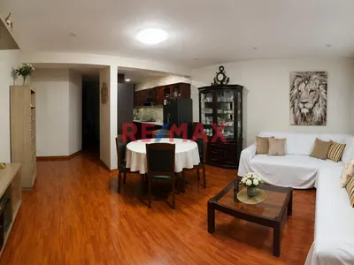 ¡En Venta Preciosa Casa De 4 Pisos  Con 2 Cocheras En Urb. Tomás Valle – Smp Limite Con Los Olivos!