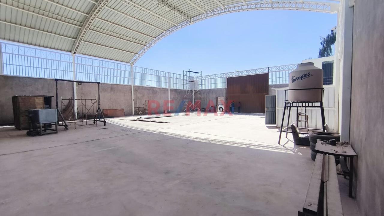 Se Alquila Local Cercado De 500 M² Con Cámaras Para Almacén, Transporte O Taller – Río Seco - Cerro Colorado Arequipa